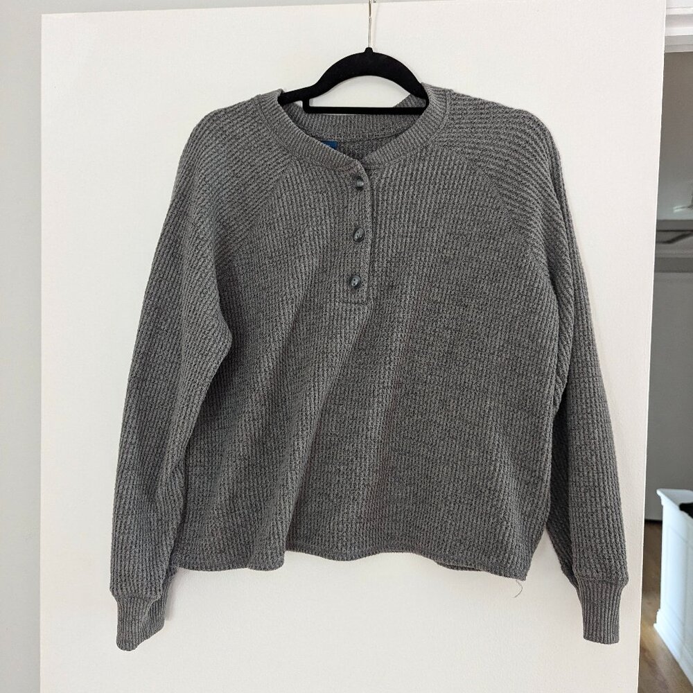 Old Navy Waffle Knit Gray Henley